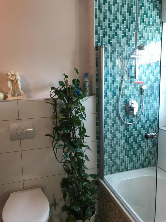 Campbell'S Ridge - Familienzimmer Im Kurviertel Von Bad Orb Buitenkant foto